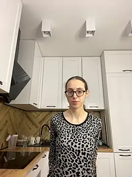 MartiniiSelenna online show from 09-26-25, 05:55