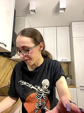 MartiniiSelenna online show from 11-12-25, 06:58