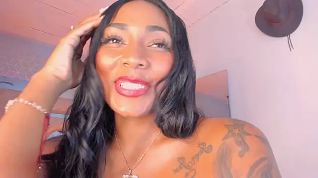 Snapshot of AngelineHeet chatting on 10-11-25, 08:57 AngelineHeet online show from 10-11-25, 08:57