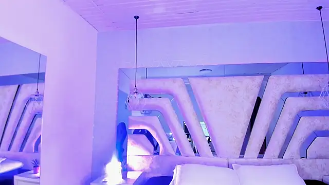 Snapshot of AngelineHeet chatting on 11-21-25, 03:27 AngelineHeet online show from 11-21-25, 03:27