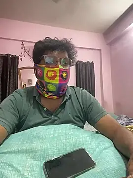 Snapshot of Yours_Teluguboii chatting on 01-29-25, 09:39 Yours Teluguboii online show from 01-29-25, 09:39