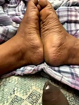 Snapshot of Yours_Teluguboii chatting on 09-11-25, 07:19 Yours Teluguboii online show from 09-11-25, 07:19