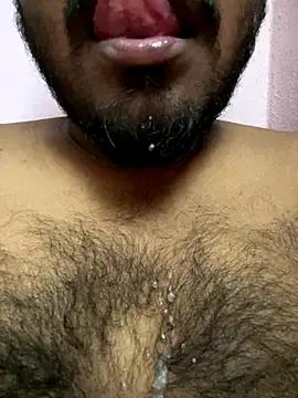 Snapshot of Yours_Teluguboii chatting on 09-25-25, 05:33 Yours Teluguboii online show from 09-25-25, 05:33