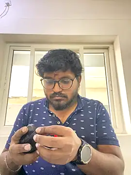 Snapshot of Yours_Teluguboii chatting on 10-08-25, 05:27 Yours Teluguboii online show from 10-08-25, 05:27