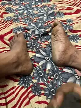 Snapshot of Yours_Teluguboii chatting on 10-11-25, 07:12 Yours Teluguboii online show from 10-11-25, 07:12