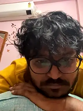 Snapshot of Yours_Teluguboii chatting on 10-12-25, 06:29 Yours Teluguboii online show from 10-12-25, 06:29