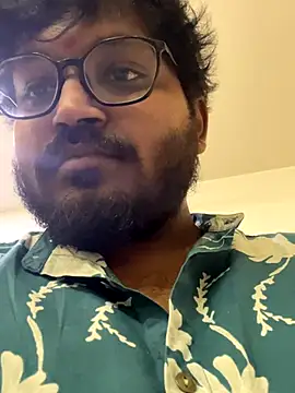 Snapshot of Yours_Teluguboii chatting on 10-16-25, 10:16 Yours Teluguboii online show from 10-16-25, 10:16