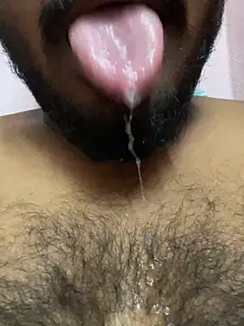 Snapshot of Yours_Teluguboii chatting on 10-30-25, 04:47 Yours Teluguboii online show from 10-30-25, 04:47