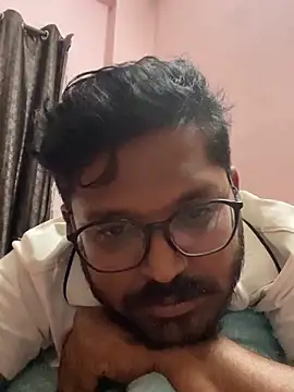 Snapshot of Yours_Teluguboii chatting on 11-03-25, 05:58 Yours Teluguboii online show from 11-03-25, 05:58