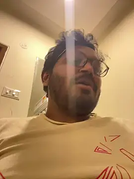 Snapshot of Yours_Teluguboii chatting on 01-08-26, 06:43 Yours Teluguboii online show from 01-08-26, 06:43