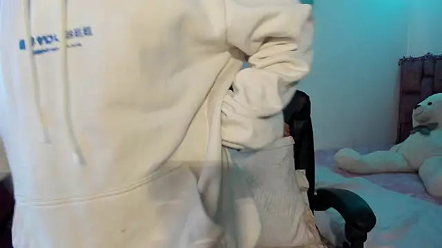 ladyrd1 online show from 03-03-25, 10:49