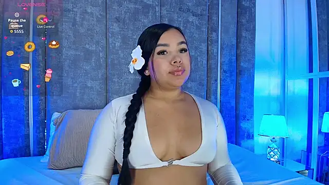 MarianaGarciaa   online show from 11-25-25, 07:47