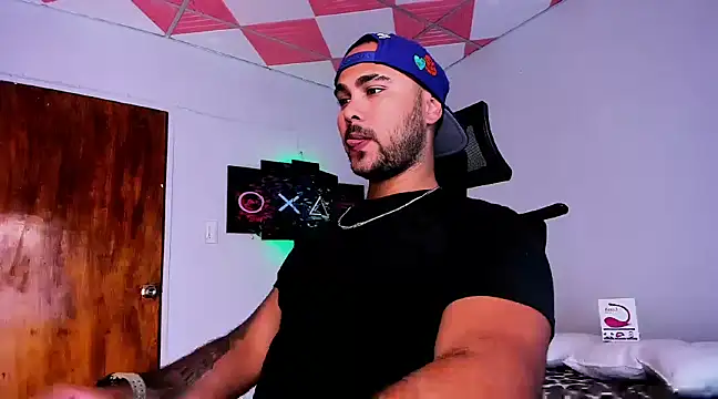 Sebas-hott online show from 01-08-25, 02:57