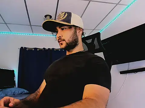 Sebas-hott online show from 12-16-25, 10:04