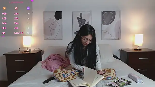 Snapshot of Lucy_joi chatting on 01-21-25, 09:03 Lucy joi online show from 01-21-25, 09:03