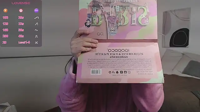 Snapshot of Lucy_joi chatting on 03-09-25, 03:01 Lucy joi online show from 03-09-25, 03:01