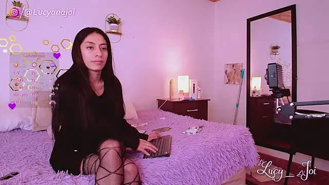 Snapshot of Lucy_joi chatting on 10-06-25, 02:53 Lucy joi online show from 10-06-25, 02:53