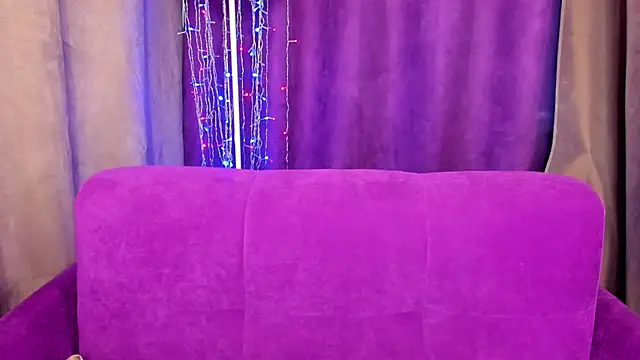 Snapshot of AlinaLovelyX chatting on 02-16-25, 01:25 AlinaLovelyX online show from 02-16-25, 01:25