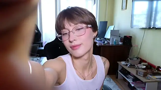 Snapshot of MalvinaBlum chatting on 03-21-26, 08:19 MalvinaBlum online show from 03-21-26, 08:19