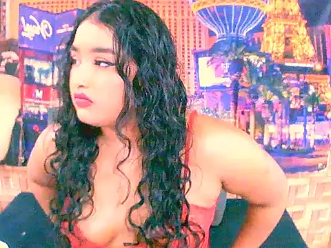 Snapshot of IndianAngel4u chatting on 09-25-25, 05:33 IndianAngel4u online show from 09-25-25, 05:33