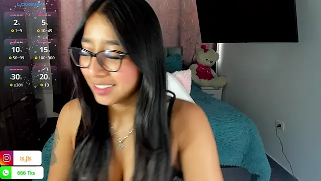 isa bellaa0 online show from 01-28-25, 10:34