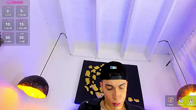 Snapshot of Angel_Snowhotxxx chatting on 12-28-24, 04:20 Angel Snowhotxxx online show from 12-28-24, 04:20