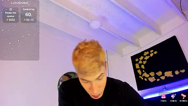 Snapshot of Angel_Snowhotxxx chatting on 02-26-25, 03:53 Angel Snowhotxxx online show from 02-26-25, 03:53