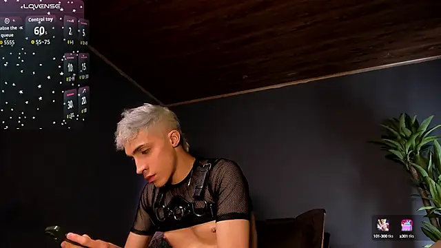 Snapshot of Angel_Snowhotxxx chatting on 09-22-25, 02:13 Angel Snowhotxxx online show from 09-22-25, 02:13