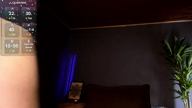 Snapshot of Angel_Snowhotxxx chatting on 11-12-25, 02:45 Angel Snowhotxxx online show from 11-12-25, 02:45