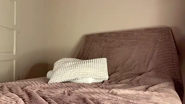 Snapshot of itsmaxxbaby_ chatting on 01-17-26, 05:34 itsmaxxbaby online show from 01-17-26, 05:34