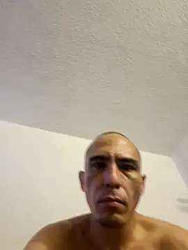 Snapshot of Bstokes671 chatting on 07-21-26, 01:19 Bstokes671 online show from 07-21-26, 01:19
