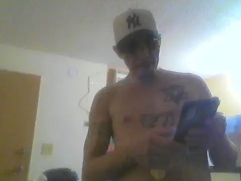 Snapshot of Bstokes671 chatting on 08-06-26, 10:50 Bstokes671 online show from 08-06-26, 10:50