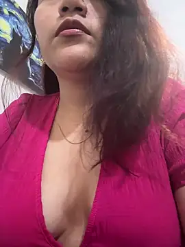 Snapshot of ZUCAAT chatting on 02-24-26, 03:37 ZUCAAT online show from 02-24-26, 03:37