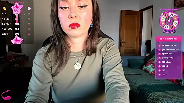 Snapshot of PlayfulGoddess chatting on 02-21-25, 02:16 PlayfulGoddess online show from 02-21-25, 02:16