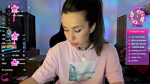 Snapshot of PlayfulGoddess chatting on 03-04-25, 06:39 PlayfulGoddess online show from 03-04-25, 06:39