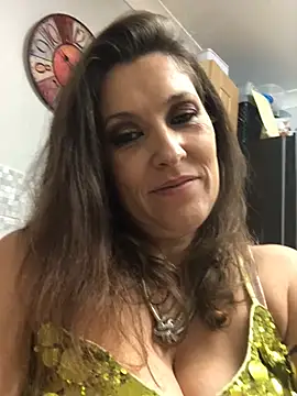 Snapshot of Lwhite1 chatting on 12-15-24, 12:29 Lwhite1 online show from 12-15-24, 12:29