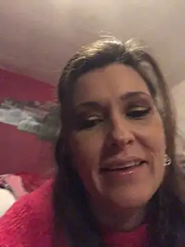 Snapshot of Lwhite1 chatting on 12-22-24, 10:15 Lwhite1 online show from 12-22-24, 10:15