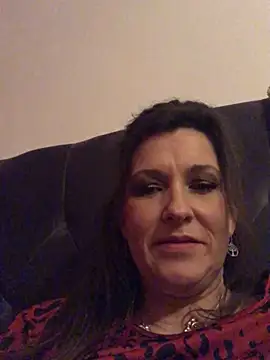 Snapshot of Lwhite1 chatting on 12-26-24, 12:57 Lwhite1 online show from 12-26-24, 12:57