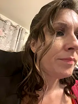 Lwhite1 online show from 11-28-25, 04:31