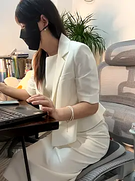 Annabody online show from 09-23-25, 07:33