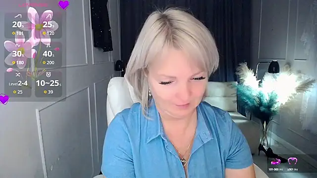 Snapshot of Juarnea chatting on 09-30-25, 07:41 Juarnea online show from 09-30-25, 07:41