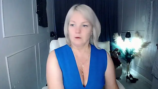 Snapshot of Juarnea chatting on 12-02-25, 08:08 Juarnea online show from 12-02-25, 08:08