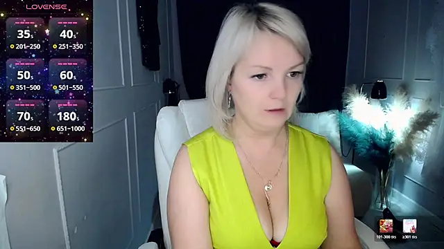 Snapshot of Juarnea chatting on 02-07-26, 09:57 Juarnea online show from 02-07-26, 09:57