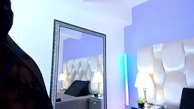 dirtyvictoria online show from 10-21-25, 12:17