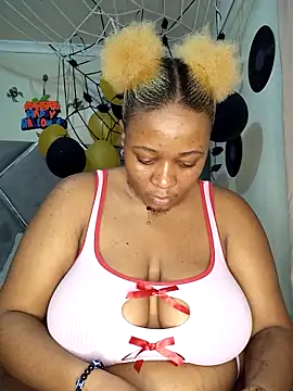 CocoBootyyy online show from 10-26-25, 10:36