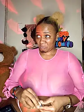 CocoBootyyy online show from 10-29-25, 03:42