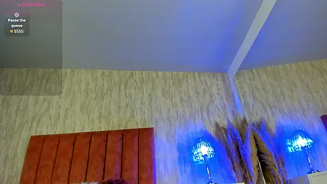 Snapshot of emily_parkerr chatting on 09-10-25, 10:21 emily parkerr online show from 09-10-25, 10:21