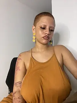 Charlotee  online show from 09-25-25, 06:06