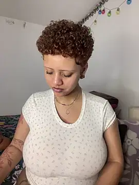 Snapshot of Charlotee_ chatting on 04-18-26, 10:30 Charlotee online show from 04-18-26, 10:30