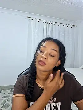 Snapshot of avellanatammy chatting on 04-27-26, 11:47 avellanatammy online show from 04-27-26, 11:47